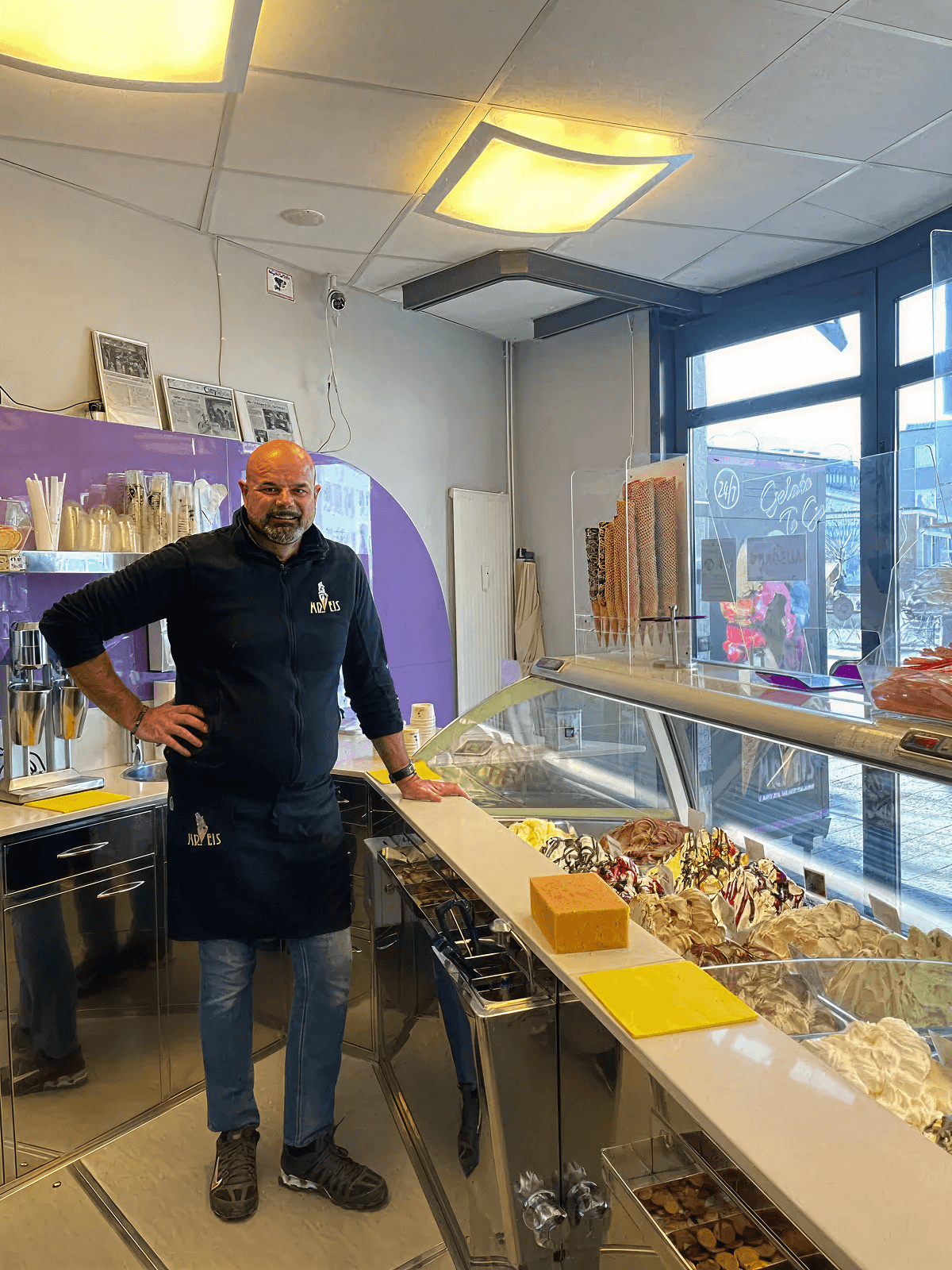 Mr Eis Sindelfingen - Italienische Eisdiele mit frischem hausgemachtem Eis